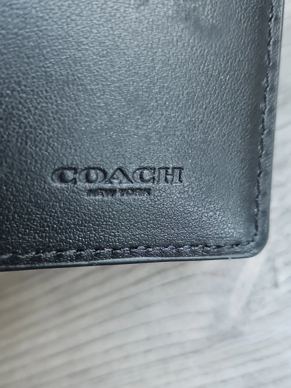 Coach men's bifold card case wallet in black leather